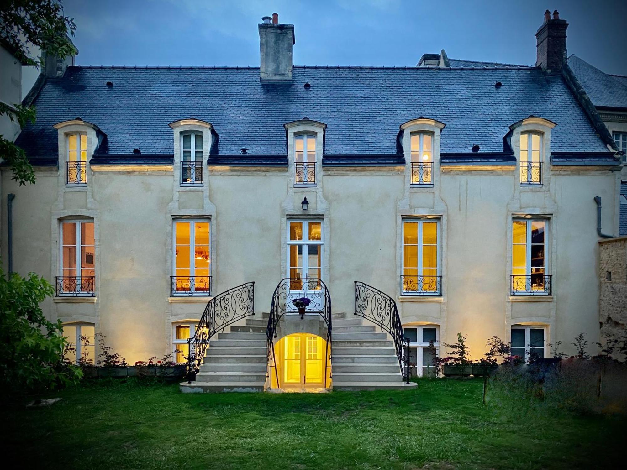 Bayeux, Normandy, Private Mansion, 17Th-18Th Century, In The City Exterior photo